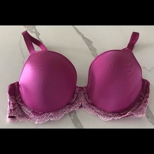 34B Wacoal T-shirt bra Style 853256